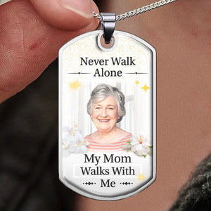 Collier photo personnalisé « Ne marchez jamais seul » - Collier personnalisé commémoratif - Cadeau de condoléances, cadeau pour les membres de la famille