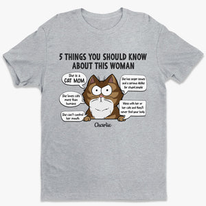 Ne plaisante pas avec elle ou ses chats - T-shirt unisexe personnalisé, sweat à capuche, sweat-shirt - Cadeau pour les propriétaires d'animaux et les amoureux des animaux