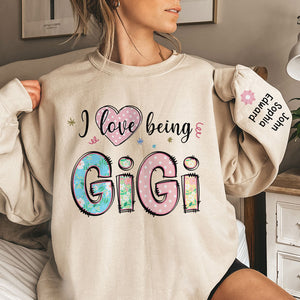 J'adore être Gigi - Sweat-shirt unisexe personnalisé avec motif sur la manche - Cadeau de Noël pour maman et grand-mère
