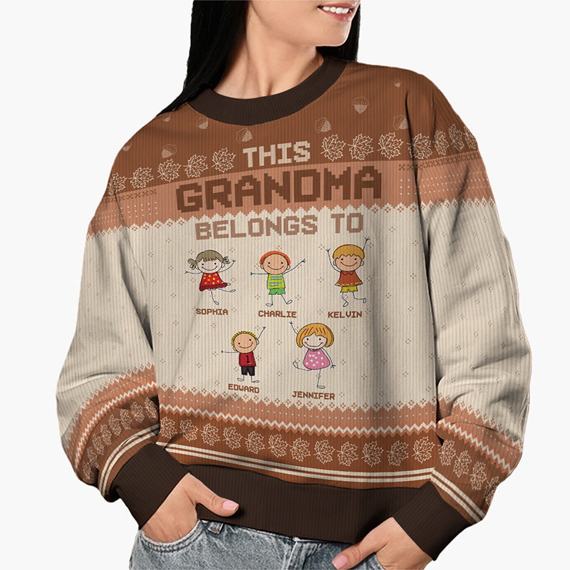 Grand-mère appartient à - Sweat-shirt personnalisé moche pour la famille - Pull en laine unisexe - Cadeau d'automne pour grand-mère