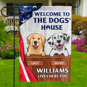 Bienvenue chez les chiens ! Drapeau patriotique personnalisé pour chiens et chats ! Fête de l'Indépendance, 4 juillet, cadeau pour les propriétaires d'animaux et les amoureux des animaux.