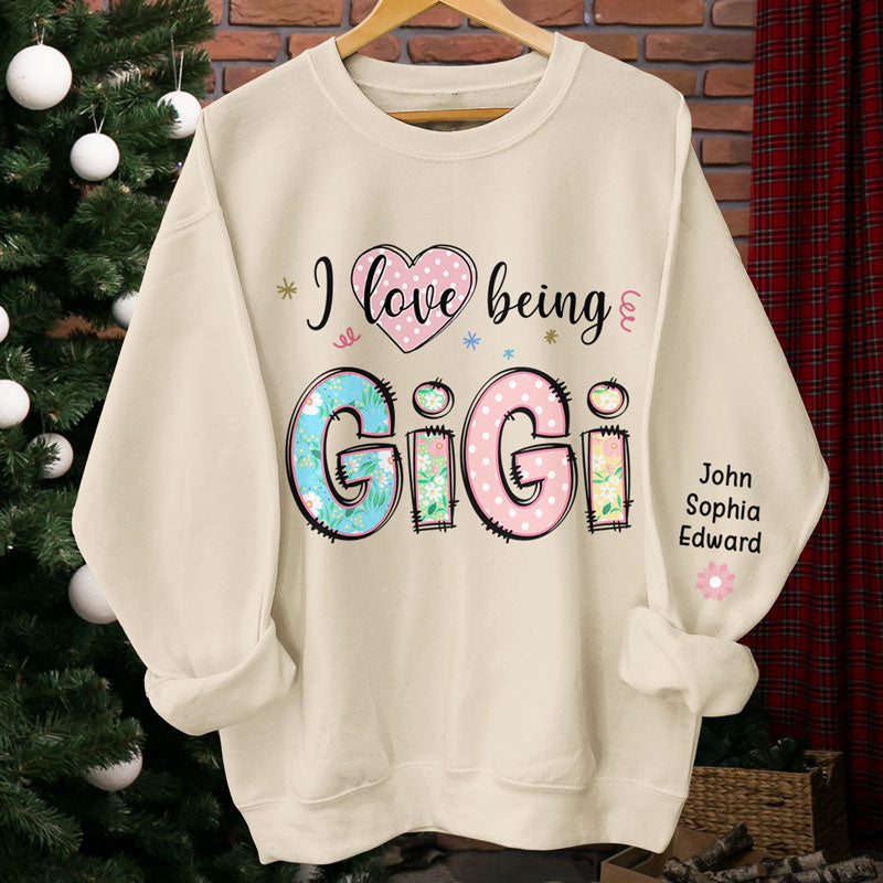 J'adore être Gigi - Sweat-shirt unisexe personnalisé avec motif sur la manche - Cadeau de Noël pour maman et grand-mère