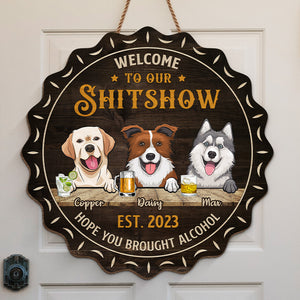 Humain, n'oubliez pas de nous apporter de l'alcool - Panneau en bois personnalisé pour chien et chat - Cadeau de pendaison de crémaillère pour propriétaires et amoureux des animaux