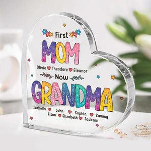 Première maman, maintenant grand-mère - Plaque acrylique personnalisée en forme de cœur pour la famille - Cadeau d'anniversaire pour grand-mère