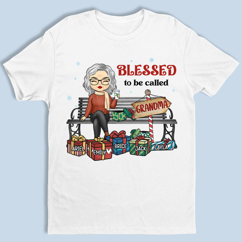 Un cadeau d'amour - T-shirt, sweat à capuche et sweat-shirt unisexe personnalisé pour la famille - Cadeau de Noël pour grand-mère