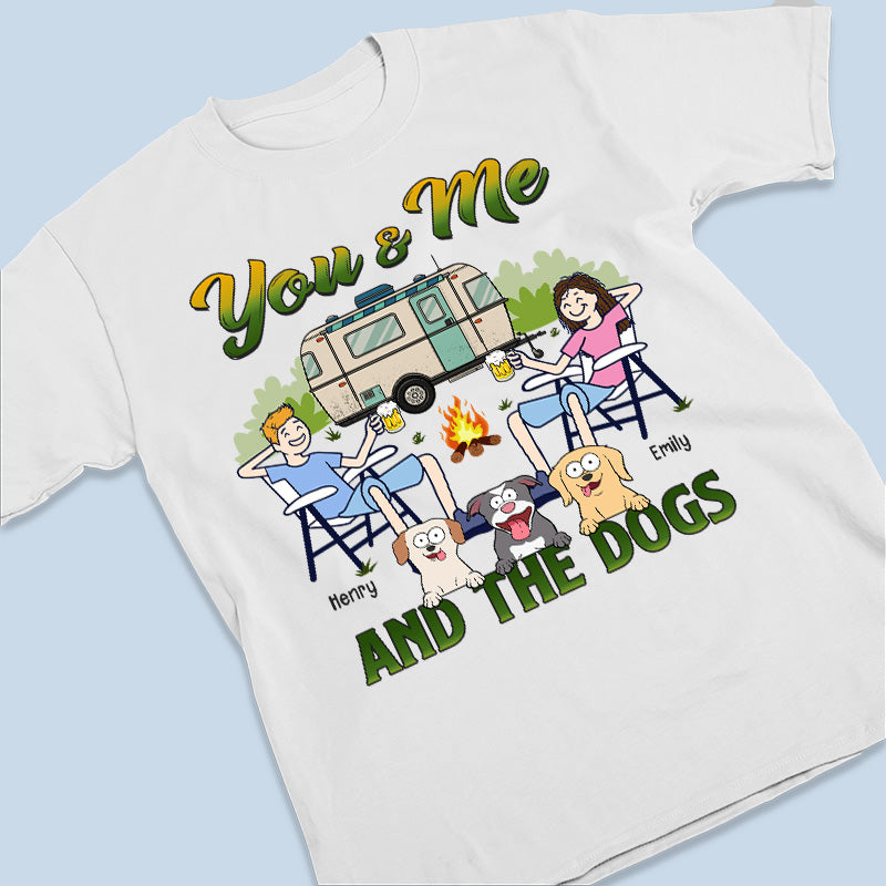 Tu me gardes en sécurité, je te garderai sauvage - Camping personnalisé T-shirt unisexe, sweat à capuche, sweat-shirt - Cadeau pour mari, femme, amateurs de camping, propriétaires d'animaux, amoureux des animaux