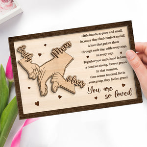 Main dans la main - Plaque en bois personnalisée à 2 couches avec support pour famille - Cadeau de pendaison de crémaillère pour maman