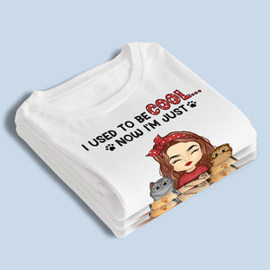 Je suis juste le serviteur de mon chat - T-shirt unisexe personnalisé, sweat à capuche, sweat-shirt - Cadeau pour les propriétaires d'animaux de compagnie, les amoureux des animaux