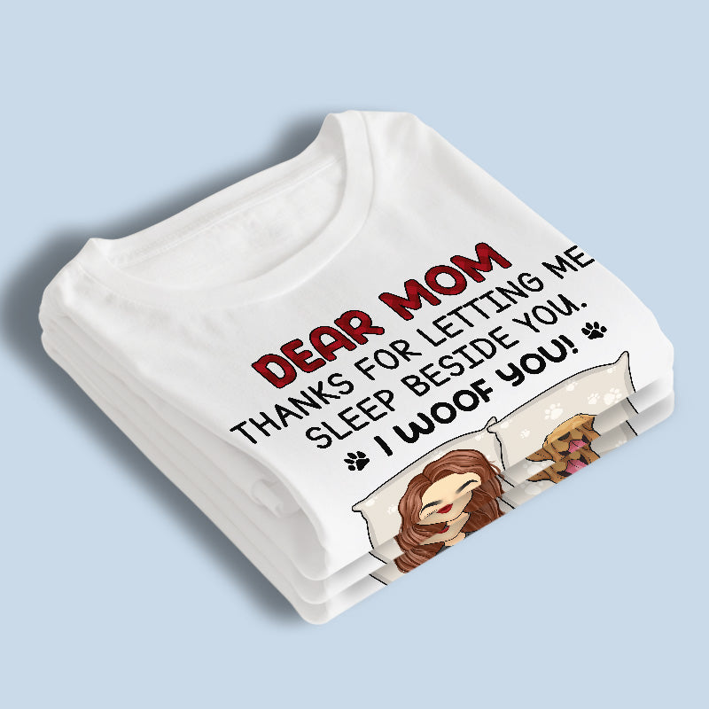 Maman, merci de m'avoir laissé dormir à tes côtés - T-shirt unisexe personnalisé pour chien, sweat à capuche, sweat-shirt - Fête des Mères, cadeau pour les propriétaires d'animaux et les amoureux des animaux