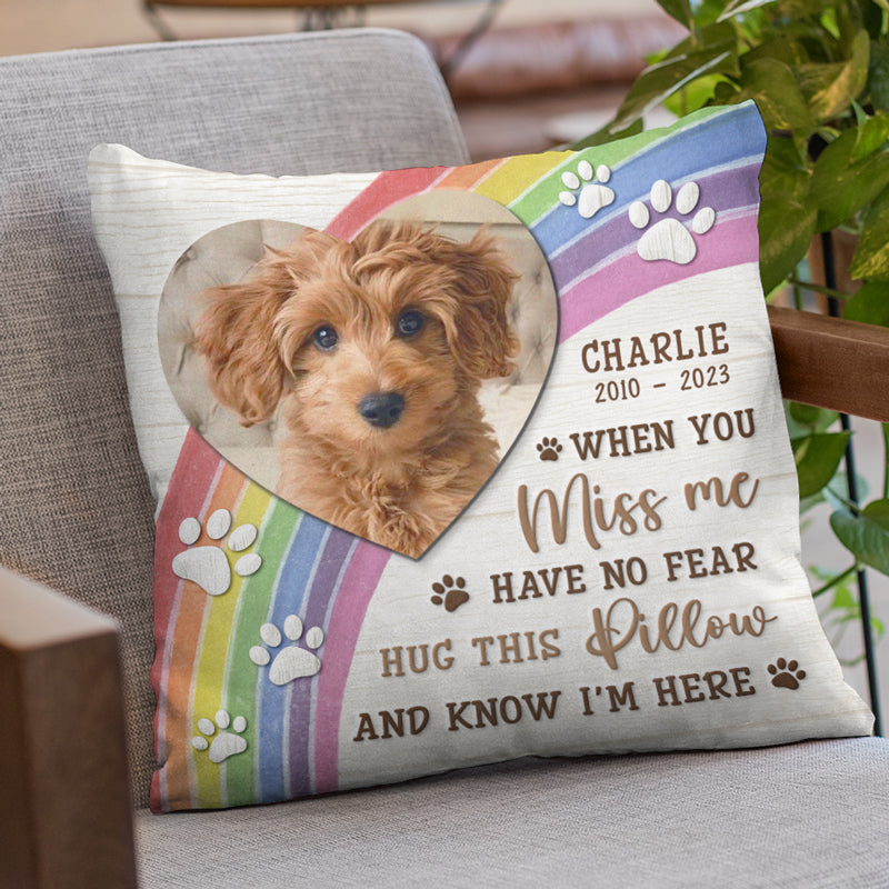 Coussin photo personnalisé « Quand tu me manques » : embrasse-le ! Coussin personnalisé commémoratif ! Cadeau de condoléances, cadeau pour les propriétaires d'animaux et les amoureux des animaux.