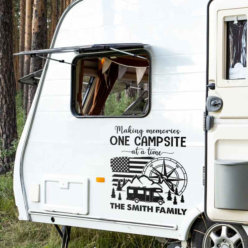 C'est nous, notre vie, notre caravane - Autocollant de camping personnalisé pour camping-car - Cadeau pour les amateurs de camping