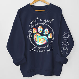 Une fille qui aime les animaux - Sweat-shirt unisexe personnalisé avec motif chien et chat sur la manche - Cadeau de condoléances, cadeau pour propriétaires d'animaux, amoureux des animaux