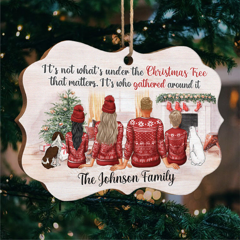 Qui s'est rassemblé autour du sapin de Noël ? Décoration familiale personnalisée en bois en forme de Benelux ? Cadeau de Noël pour les membres de la famille, les propriétaires d'animaux et les amoureux des animaux.