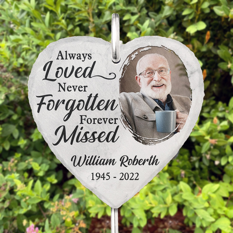 Photo personnalisée jamais oubliée - Mémorial personnalisé en forme de cœur avec ardoise et crochet - Cadeau de condoléances pour les membres de la famille