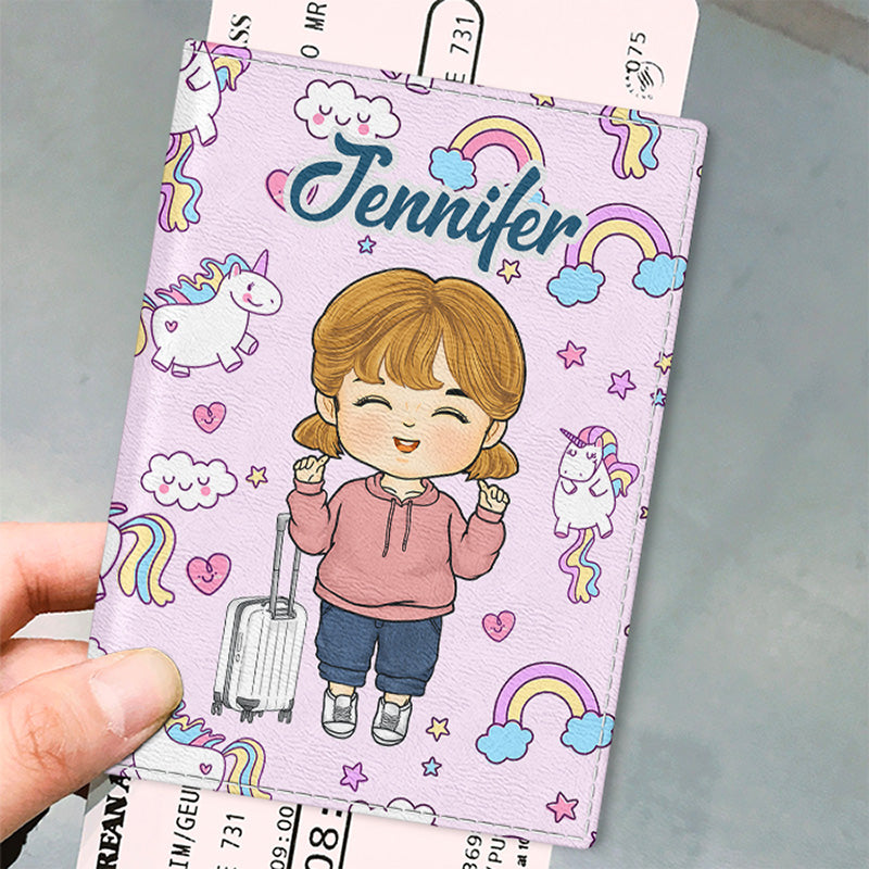 Tout ce dont vous avez besoin, c'est d'amour et d'un passeport - Étui de passeport personnalisé, porte-passeport - Cadeau de vacances, cadeau pour les amateurs de voyages d'aventure