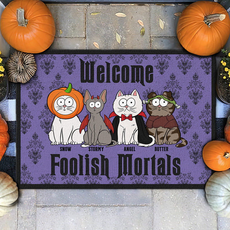 Chat Bienvenue aux Mortels Insensés - Tapis décoratif personnalisé pour la maison - Cadeau d'Halloween pour les propriétaires et les amoureux des animaux