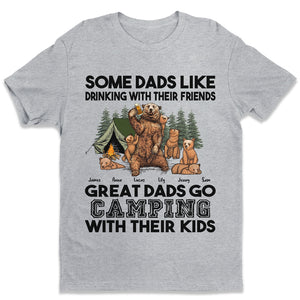 Les papas formidables campent avec leurs enfants - T-shirt unisexe personnalisé