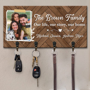 Photo personnalisée Notre vie, notre histoire, notre maison - Porte-clés personnalisé pour la décoration intérieure de la famille, porte-clés - Cadeau de pendaison de crémaillère pour les membres de la famille