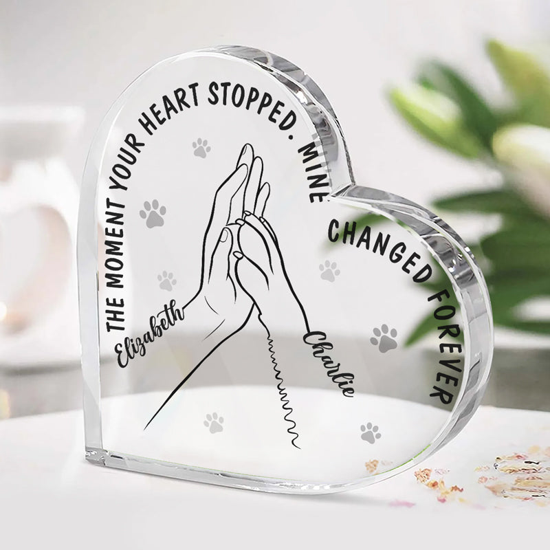 Tu as laissé des empreintes de pattes sur mon cœur - Plaque commémorative personnalisée en acrylique en forme de cœur - Cadeau de condoléances pour les propriétaires d'animaux et les amoureux des animaux