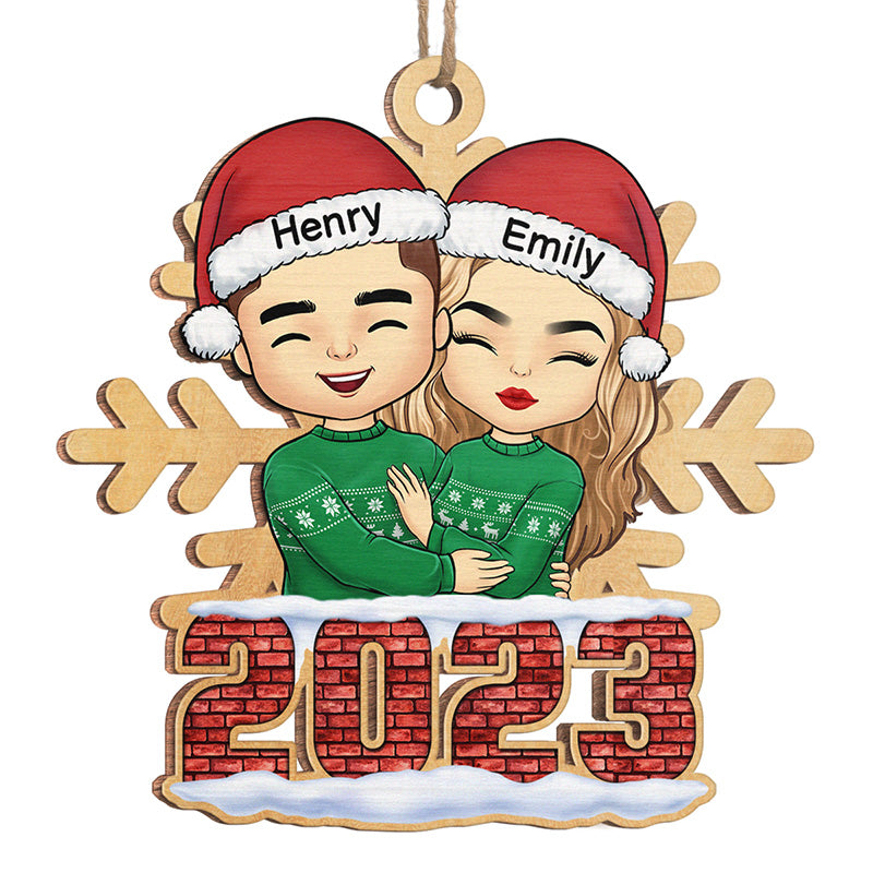 Je ne peux m'empêcher de tomber amoureux de toi - Ornement personnalisé pour couple - Forme personnalisée en bois - Cadeau de Noël pour mari et femme, anniversaire