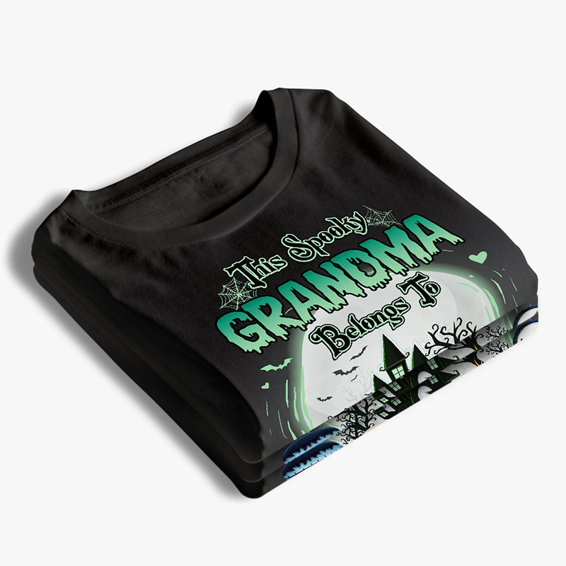 Cette grand-mère effrayante appartient à - T-shirt unisexe personnalisé, sweat à capuche, sweat-shirt - Cadeau d'Halloween, cadeau pour grand-mère