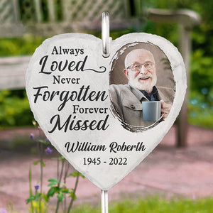 Photo personnalisée jamais oubliée - Mémorial personnalisé en forme de cœur avec ardoise et crochet - Cadeau de condoléances pour les membres de la famille