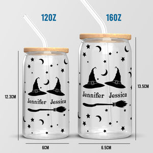 Les sorcières sont toujours liées par le cœur - Tasse en verre personnalisée Bestie, tasse à café glacé - Cadeau d'Halloween pour meilleures amies, meilleures amies, sœurs