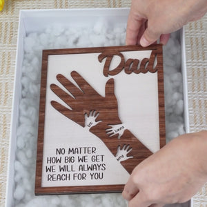 Des petites mains aux grands cœurs - Plaque en bois personnalisée à 2 couches avec support - Cadeau de fête des mères pour maman et grand-mère