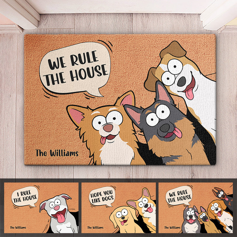 Les bébés à fourrure règnent sur la maison - Tapis décoratif personnalisé pour chien - Cadeau pour les propriétaires et les amoureux des animaux