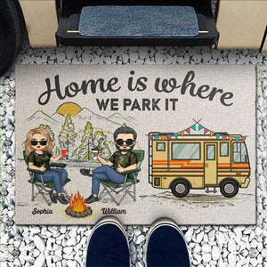 Le grand air est mon endroit préféré - Tapis décoratif personnalisé pour la maison - Cadeau de pendaison de crémaillère pour mari, femme et amoureux du camping