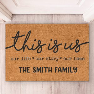 Notre vie, notre histoire, notre maison - Tapis décoratif personnalisé pour la famille - Cadeau pour les membres de la famille