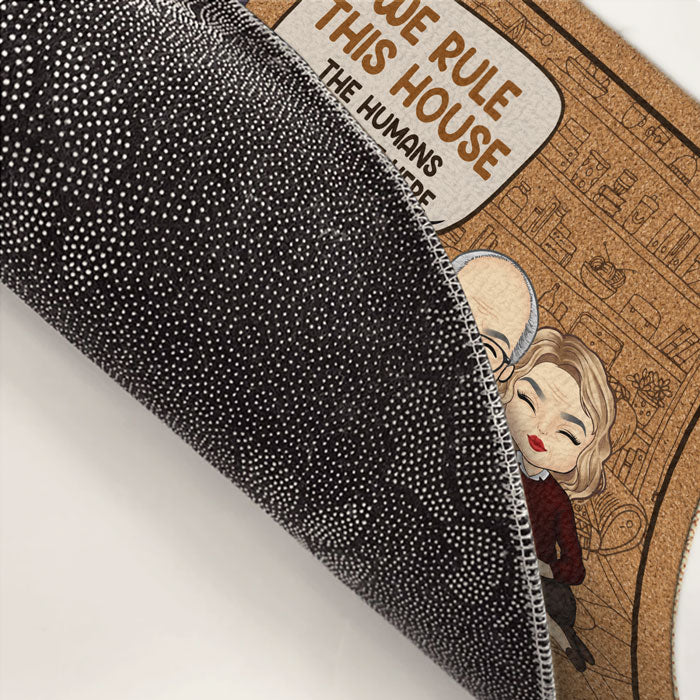 Je règne sur cette maison - Tapis décoratif personnalisé pour chien et chat - Cadeau pour les propriétaires d'animaux et les amoureux des animaux