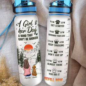 Une fille et ses chiens - Bouteille d'eau personnalisée avec suivi commémoratif - Cadeau de condoléances, cadeau pour les propriétaires d'animaux et les amoureux des animaux