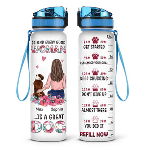Juste une femme qui aime ses chiens - Bouteille d'eau personnalisée avec suivi de l'eau - Cadeau pour les propriétaires et les amoureux des animaux