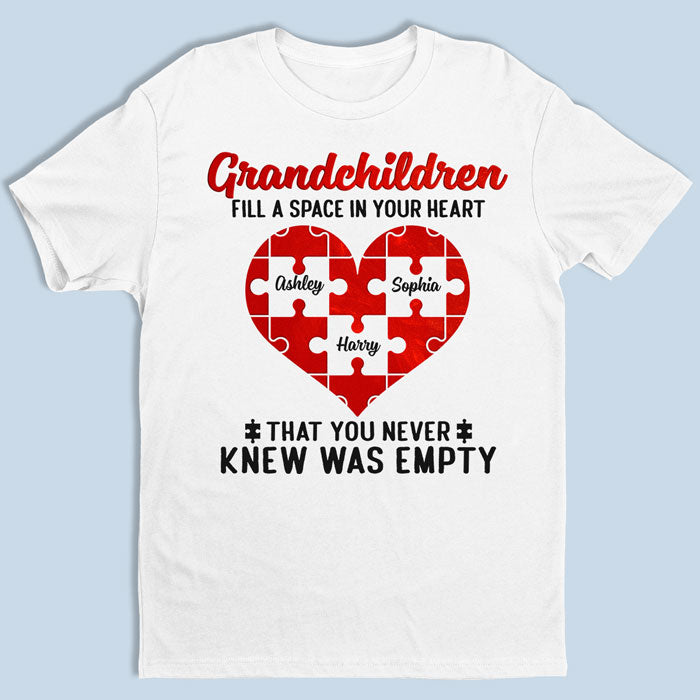 Les petits-enfants comblent un vide dans votre cœur - T-shirt, sweat à capuche, sweat-shirt unisexe personnalisé pour la famille - Cadeau de fête des mères, d'anniversaire pour grand-mère