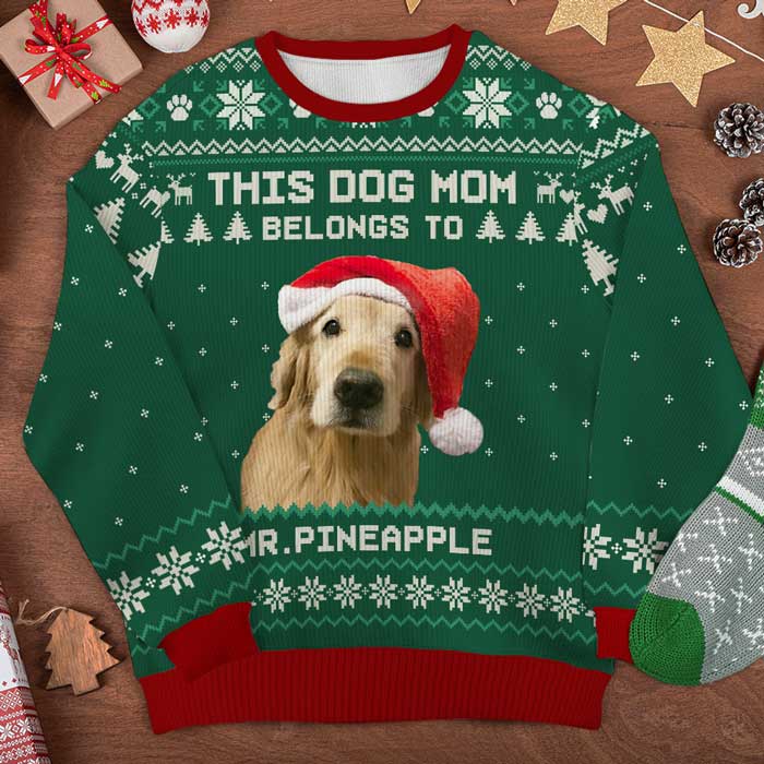 Cette maman chien appartient à - Sweat-shirt de Noël unisexe personnalisé, sweat-shirt en laine, sweat-shirt imprimé intégral - Télécharger une image, cadeau pour les amoureux des chiens, amoureux des animaux, cadeau de Noël