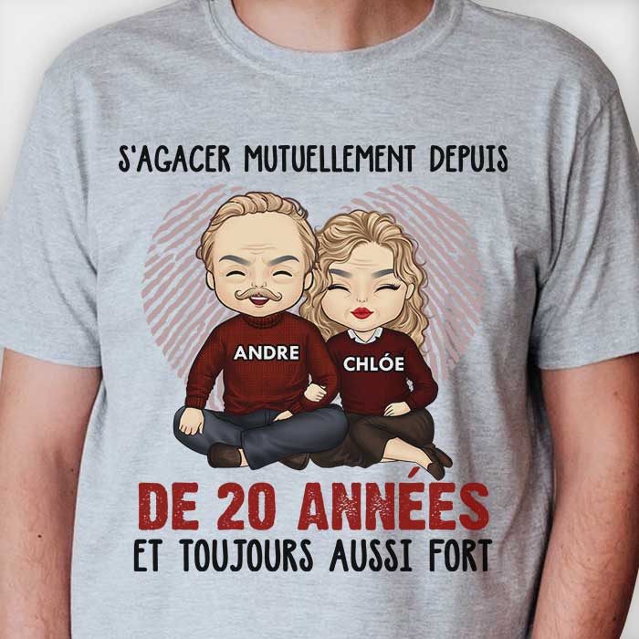S'ennuyer Mutuellement Pendant De Nombreuses Années Et Toujours Aussi Fort - Anniversary Gifts, Gift For Couples, Husband Wife - Personalized Unisex T-shirt French.