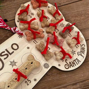 Compte à rebours avant le Père Noël - Avent personnalisé pour chien - Panneau en bois avec friandises pour animaux de compagnie - Cadeau de Noël pour les propriétaires et les amoureux des animaux
