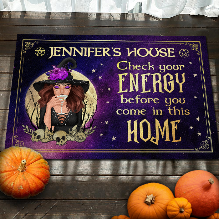 Vérifiez votre énergie avant d'entrer dans cette maison - Tapis décoratif de sorcière personnalisé - Cadeau pour sorcières, cadeau pour vous-même, cadeau d'Halloween