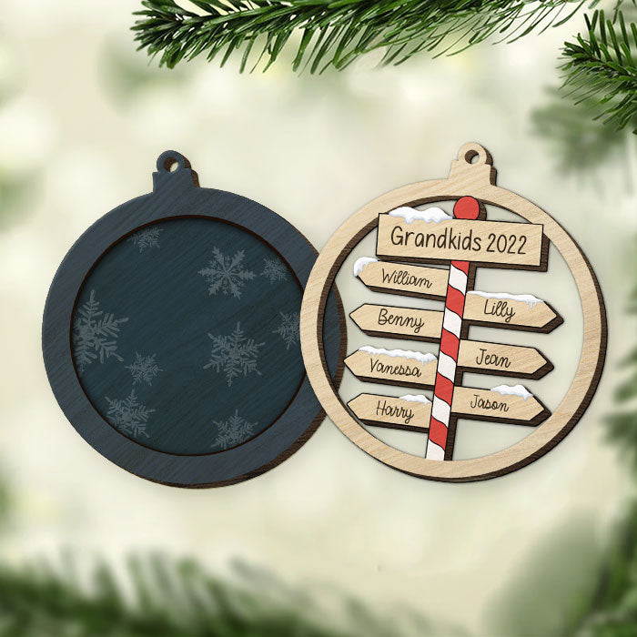 Petits-enfants 2022 - Décoration de Noël ronde personnalisée en bois à deux couches - Cadeau pour les membres de la famille, cadeau de Noël