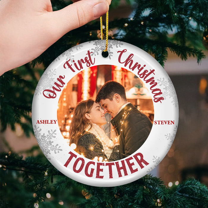 Notre premier Noël ensemble - Décoration de Noël personnalisée en céramique ronde avec photo - Télécharger une image, cadeau pour couple, mari et femme, anniversaire, fiançailles, mariage, cadeau de mariage, cadeau de Noël