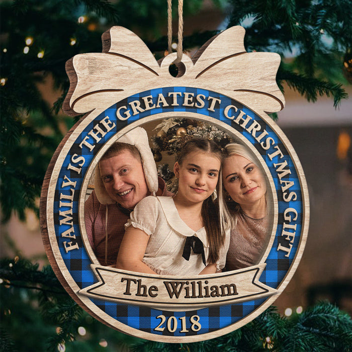 La famille est le plus beau cadeau de Noël ! Décoration de Noël ronde en bois personnalisée avec photo ! Télécharger une image, cadeau pour la famille, cadeau de Noël