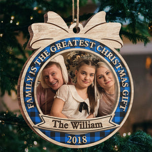 La famille est le plus beau cadeau de Noël ! Décoration de Noël ronde en bois personnalisée avec photo ! Télécharger une image, cadeau pour la famille, cadeau de Noël
