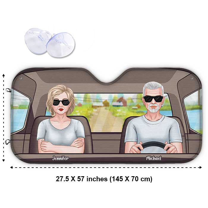 Mari et femme conduisant sur la route - Pare-soleil de voiture personnalisé - Cadeau pour couples, mari et femme