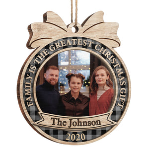 La famille est le plus beau cadeau de Noël ! Décoration de Noël ronde en bois personnalisée avec photo ! Télécharger une image, cadeau pour la famille, cadeau de Noël