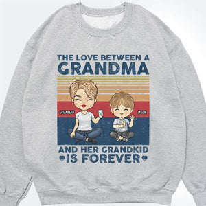 The Love Between A Grandma & Her Grandkids - Personalized Unisex T-shirt, Hoodie, Sweatshirt - Gift For Grandma, Grandparents
