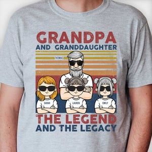 Grand-père et petite-fille, légende et héritage - T-shirt unisexe personnalisé, sweat à capuche - Cadeau pour papa, grand-père