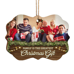 La famille est le plus beau cadeau familial - Décoration de Noël en bois personnalisée en forme de Benelux, portrait photo de famille personnalisé, décoration photo personnalisée - Télécharger une image, cadeau pour la famille, cadeau de Noël