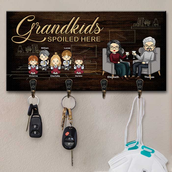 Nos petits-enfants sont gâtés ici ! Porte-clés personnalisé, porte-clés ! Cadeau pour couple, mari et femme