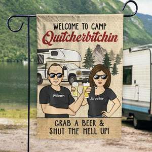 Bienvenue au Camp Quitcherbitchin Vintage – Drapeau personnalisé – Cadeau pour les amateurs de camping